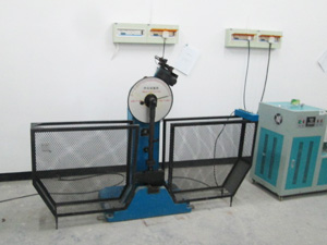 沖擊試驗(yàn)機(jī)